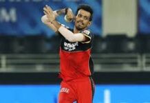 వివాదంలో యుజ్వేంద్ర చాహల్: విమానంలో ‘వేపింగ్’ చేస్తూ కెమెరాకు చిక్కిన స్టార్ స్పిన్నర్ Yuzvendra Chahal